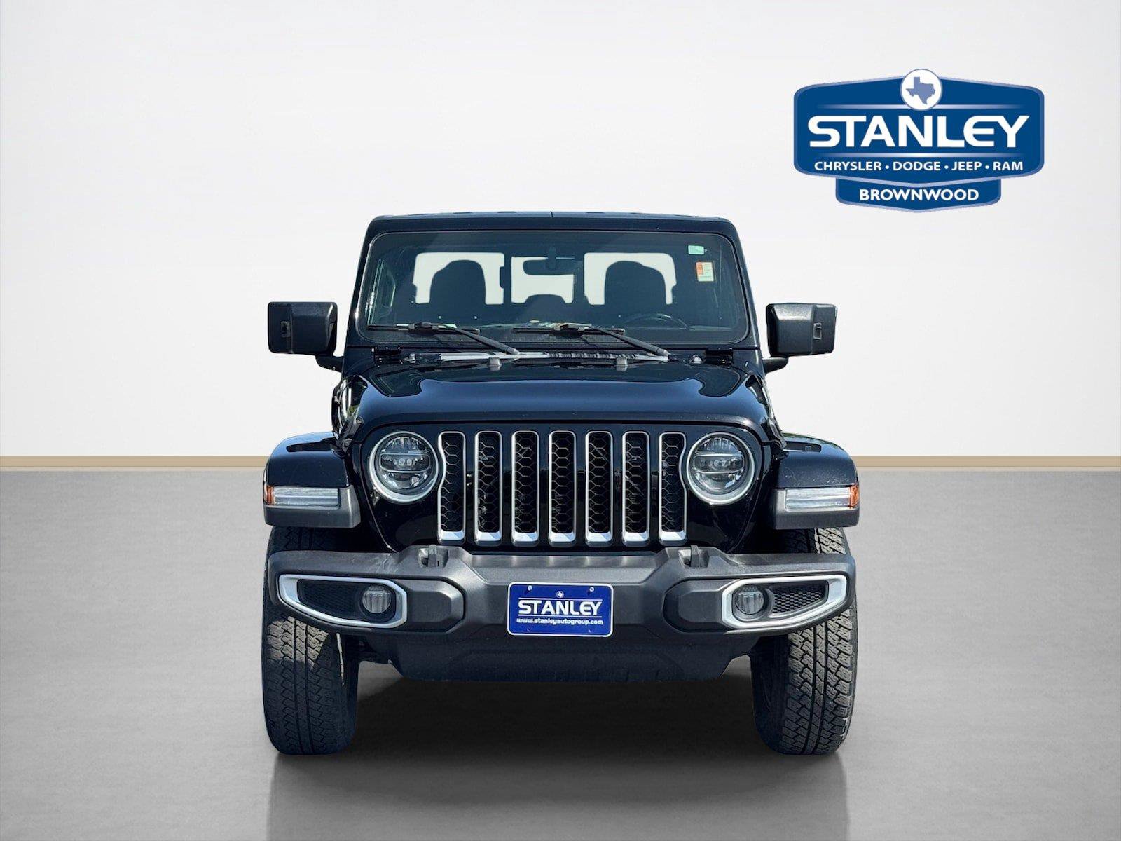 Used 2020 Jeep Gladiator Overland AWD/4WD image 2