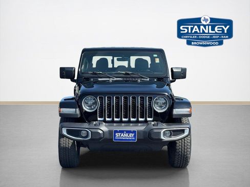 Used 2020 Jeep Gladiator Overland AWD/4WD image 2
