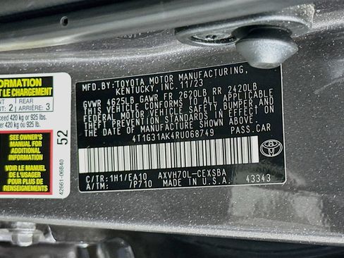 Used 2024 Toyota Camry SE FWD image 30
