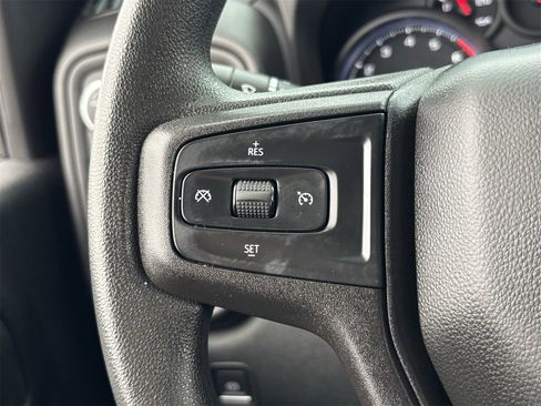 Used 2021 Chevrolet Silverado 2500 Custom w/ Custom Value Package image 30