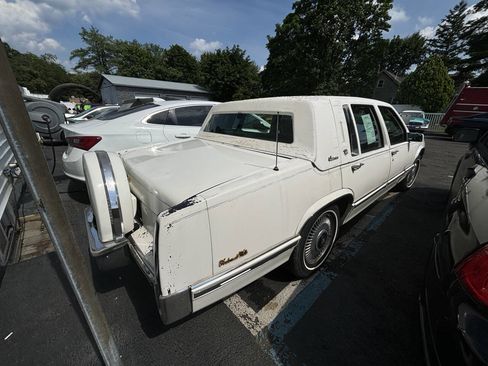 Used 1992 Cadillac De Ville Sedan image 5