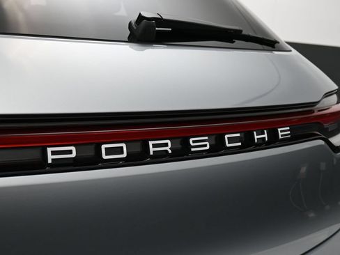 Certified 2026 Porsche Macan AWD/4WD image 14