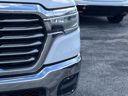 Used 2025 RAM 1500 Laramie w/ Advanced Safety Group II AWD/4WD image 5