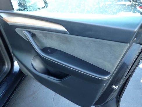 Used 2024 Tesla Model Y Long Range image 26