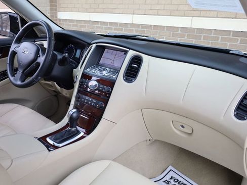 Used 2017 INFINITI QX50 AWD w/ Premium Plus Package image 27