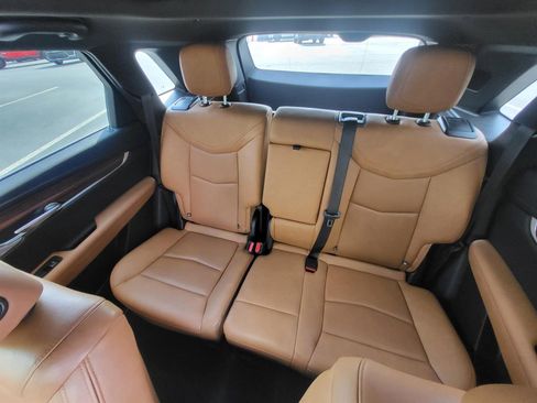 Used 2023 Cadillac XT5 Premium Luxury image 14