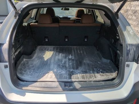 Used 2022 Subaru Outback Touring AWD/4WD image 28
