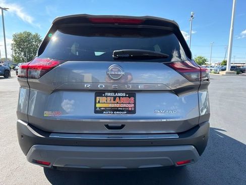Used 2023 Nissan Rogue SV AWD/4WD image 6