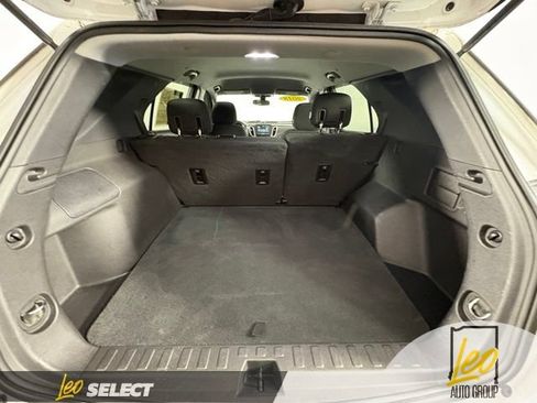 Used 2018 Chevrolet Equinox LT FWD image 10