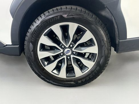 Used 2024 Subaru Outback Limited AWD/4WD image 11