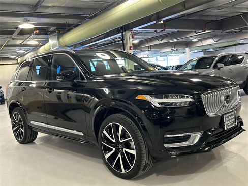 Certified 2024 Volvo XC90 B6 Plus w/ Protection Package Premier image 1