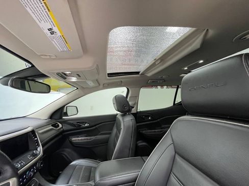 Used 2023 GMC Acadia Denali AWD/4WD image 19