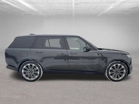 New 2026 Land Rover Range Rover Long Wheelbase SE AWD/4WD image 11