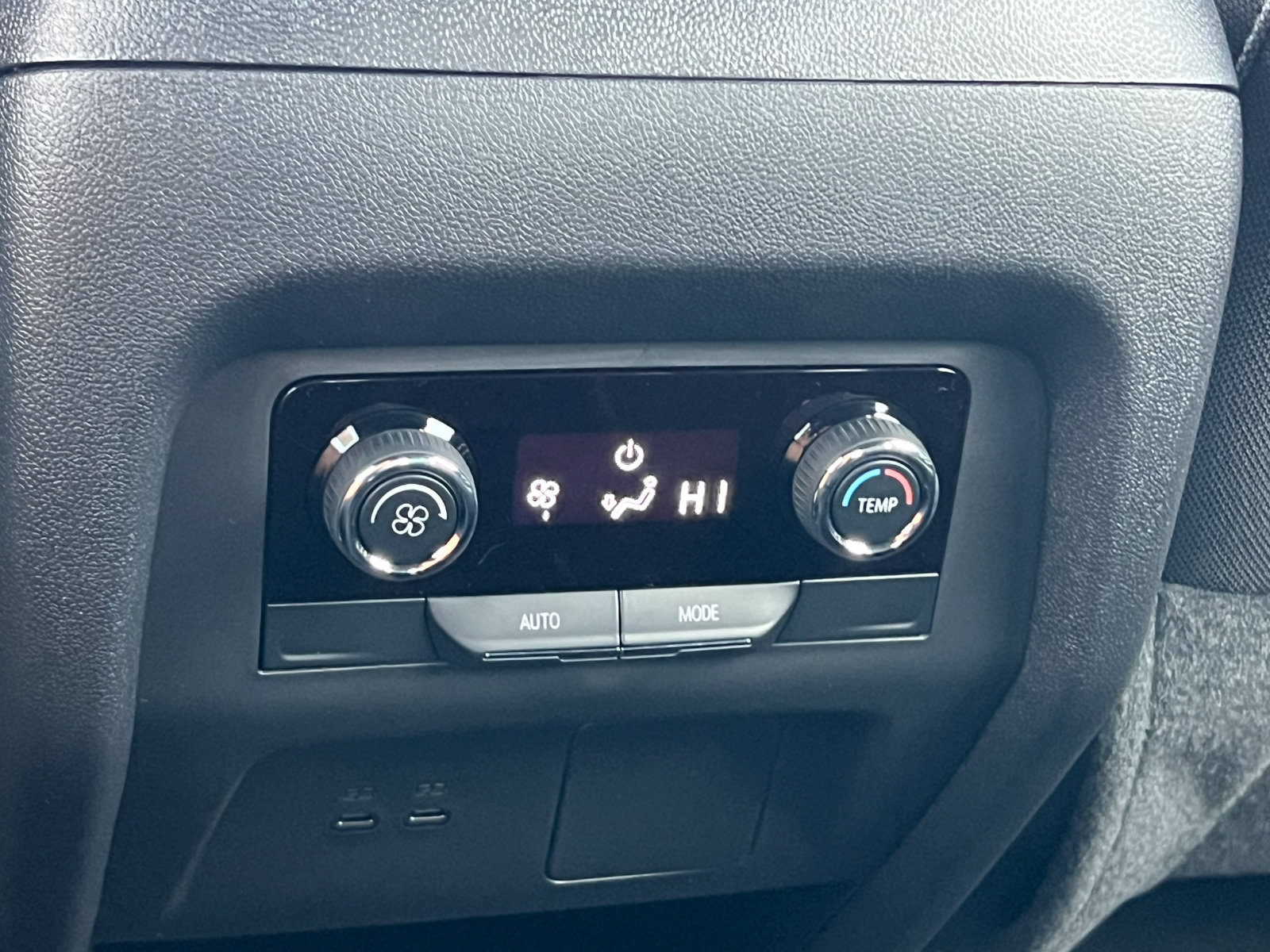 New 2027 Chevrolet Traverse LT AWD/4WD image 34