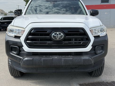 Used 2018 Toyota Tacoma SR RWD image 21