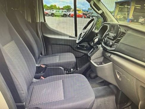 Used 2025 Ford Transit 250 Low Roof w/ Exterior Upgrade Package RWD image 3