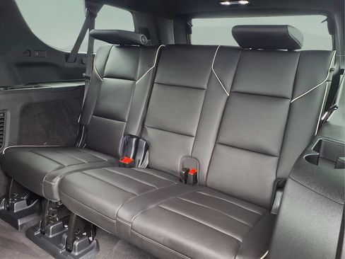 Certified 2026 Cadillac Escalade ESV Sport w/ LPO, ONYX Package AWD/4WD image 17
