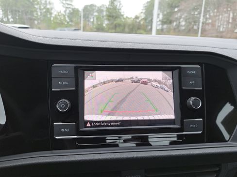 Certified 2024 Volkswagen Jetta S image 23