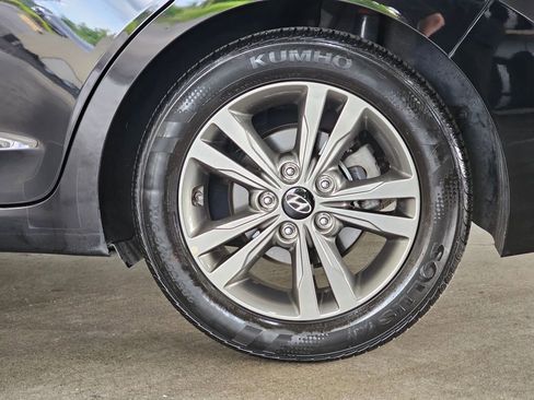 Used 2018 Hyundai Elantra SEL FWD image 8