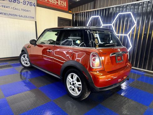 Used 2011 MINI Cooper Hardtop FWD image 18