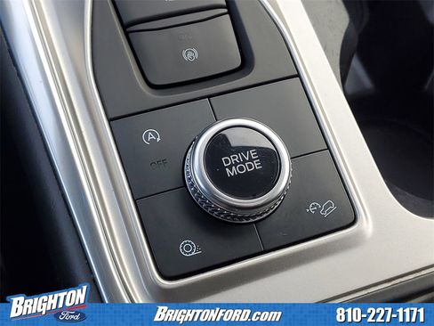 Used 2020 Ford Explorer XLT w/ Equipment Group 202A image 29