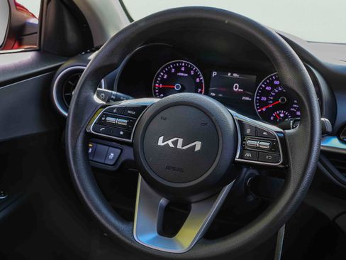 Used 2024 Kia Forte LXS w/ LXS Technology Package FWD image 9