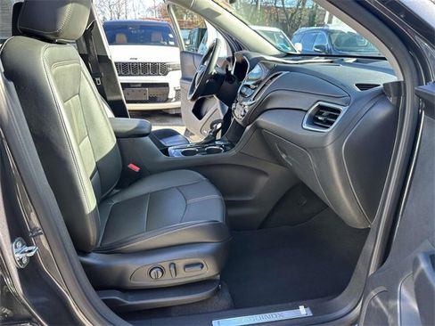 Used 2022 Chevrolet Equinox Premier image 25