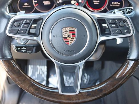 Used 2020 Porsche Cayenne AWD/4WD image 16