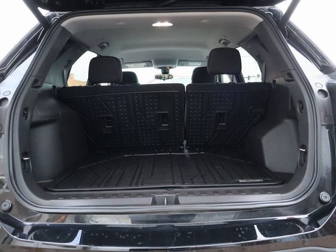 Used 2024 Chevrolet Equinox LT w/ LPO, Floor Liner Package image 21