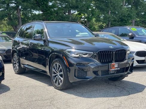 Certified 2023 BMW X5 xDrive40i w/ M Sport Package AWD/4WD image 3
