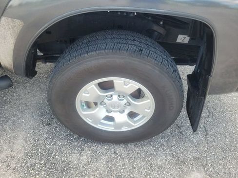 Used 2013 Toyota Tacoma PreRunner w/ SR5 Pkg RWD image 8