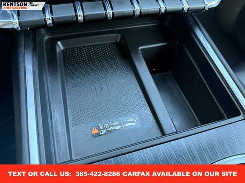 Used 2024 GMC Acadia Elevation image 27