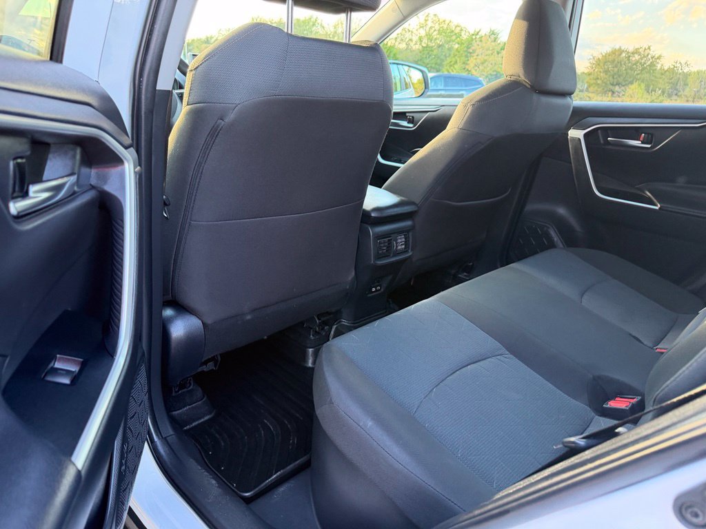 Used 2024 Toyota RAV4 XLE AWD/4WD image 24