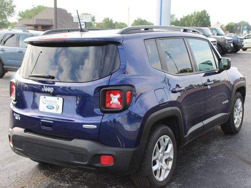 Used 2018 Jeep Renegade Latitude FWD image 5