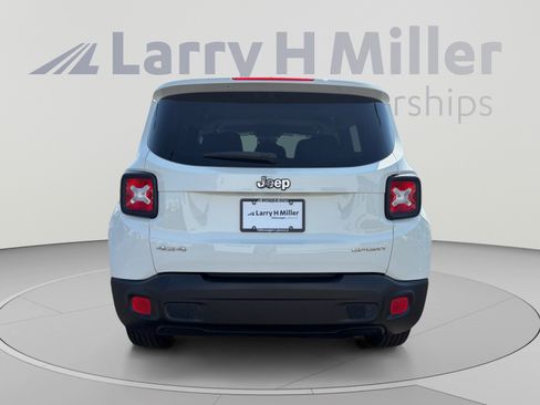 Used 2017 Jeep Renegade Sport w/ Power & Air Group AWD/4WD image 4