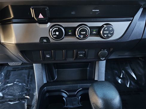 Used 2021 Toyota Tacoma SR5 image 24