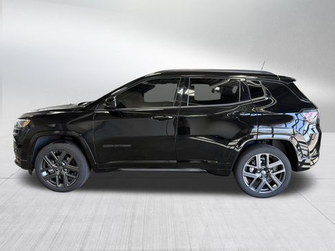 Used 2024 Jeep Compass Limited w/ High Altitude Package AWD/4WD image 4