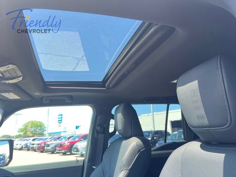 Used 2024 Lexus GX 550 w/ Accessory Package (2T) AWD/4WD image 17