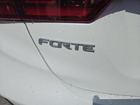 Used 2023 Kia Forte GT w/ GT2 Package FWD image 5