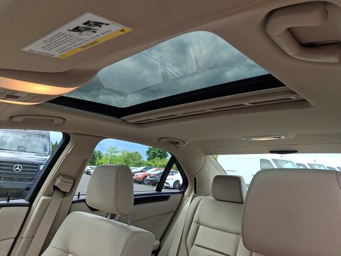 Certified 2016 Mercedes-Benz E 350 4MATIC Sedan image 14