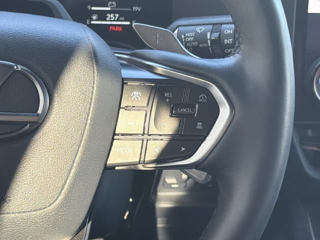 Used 2024 Lexus GX 550 w/ Accessory Package (Z1) AWD/4WD image 29