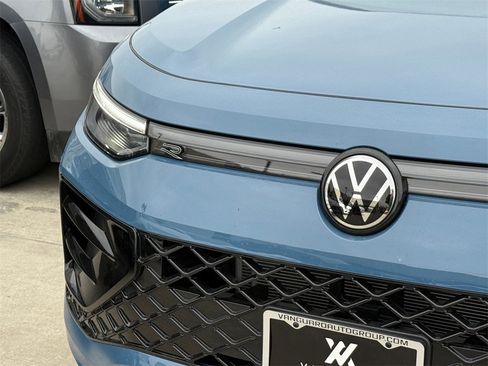 New 2026 Volkswagen Tiguan SE R-Line image 4