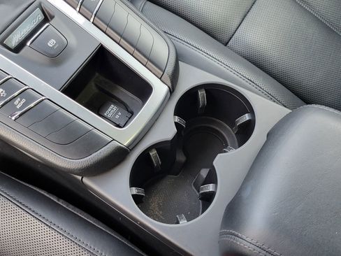 Used 2021 Porsche Macan S image 22