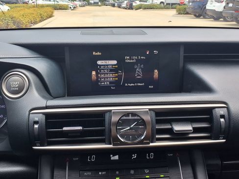 Used 2018 Lexus IS 300 w/ Premium Package RWD image 27