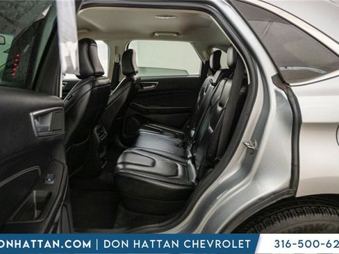 Used 2022 Ford Edge Titanium image 25
