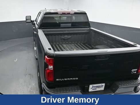 Used 2022 Chevrolet Silverado 2500 LTZ w/ LTZ Plus Package AWD/4WD image 24