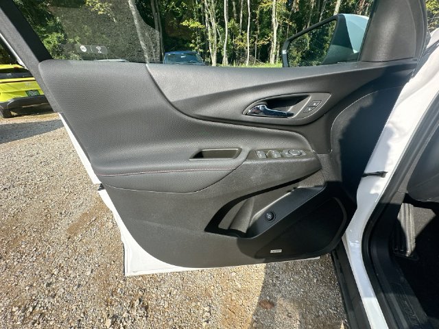 Used 2023 Chevrolet Equinox RS w/ RS Leather Package AWD/4WD image 28