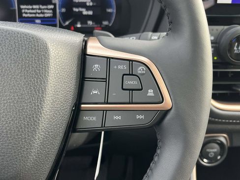 Used 2026 Toyota Grand Highlander AWD Hybrid image 17