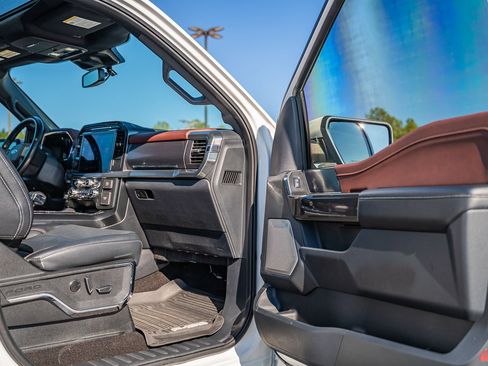 Certified 2022 Ford F150 Lariat w/ Equipment Group 502A High image 14