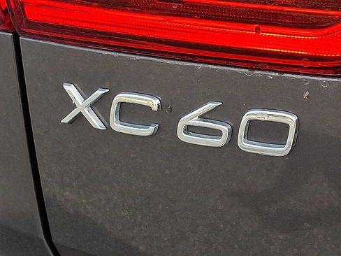 Used 2023 Volvo XC60 B6 Ultimate w/ Protection Package Premier AWD/4WD image 30